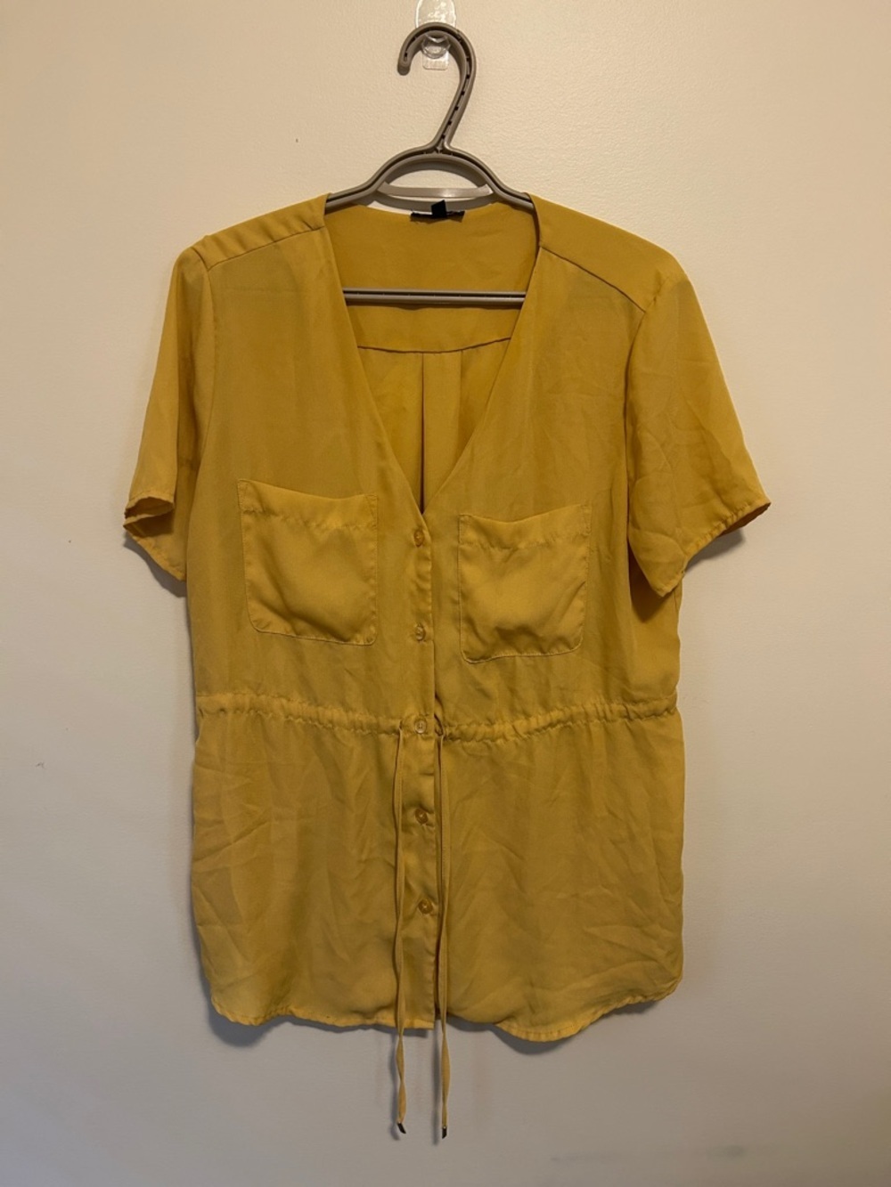 Dynamite Mustard Yellow V Neck Peplum Drawstring Blouse Size Large - Picture 2 of 6